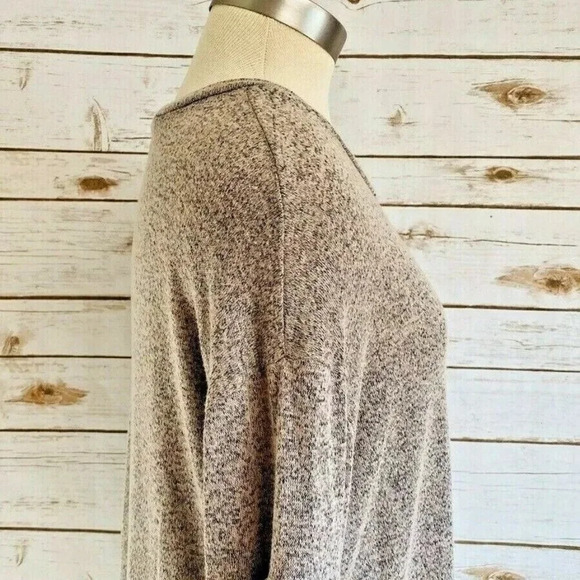 WAYF Women Long Sleeve Pullover Size Medium Crew Neck Casual Shirt Size Medium - Picture 4 of 11